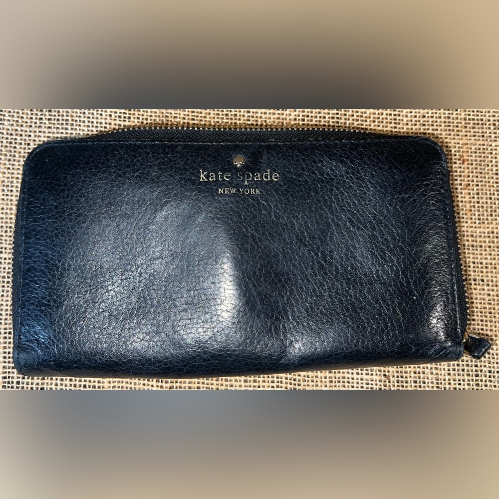 Kate Spade Black and Gold Striped wallet